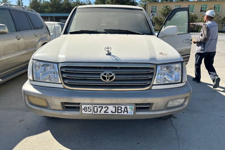 TOYOTA LAND GRUISER PRADO