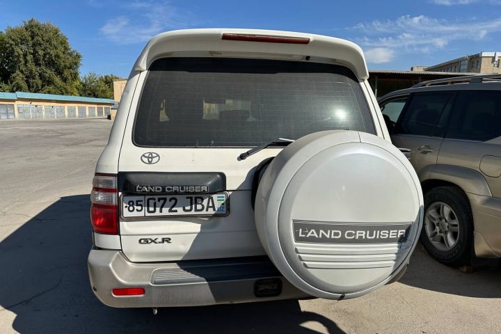 TOYOTA LAND GRUISER PRADO