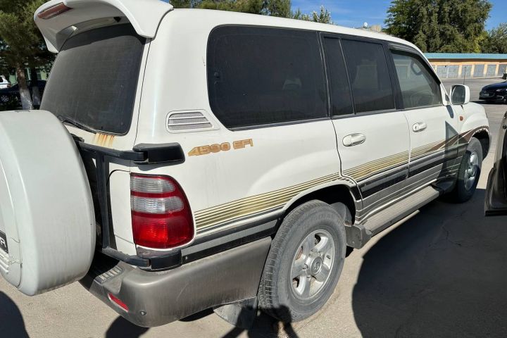 TOYOTA LAND GRUISER PRADO