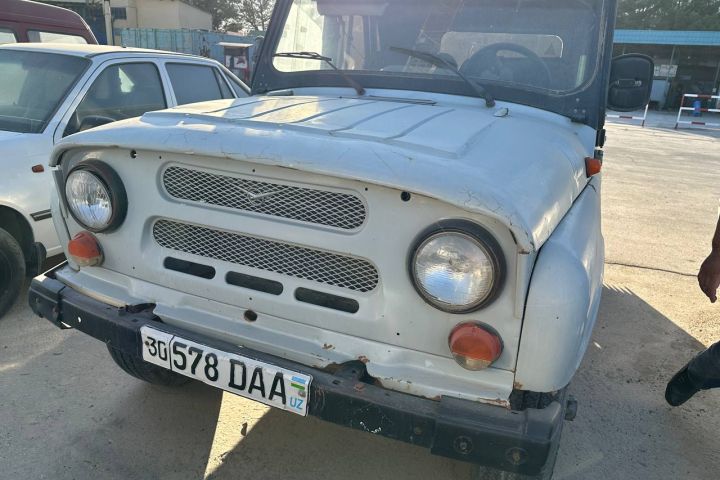 UAZ 31519