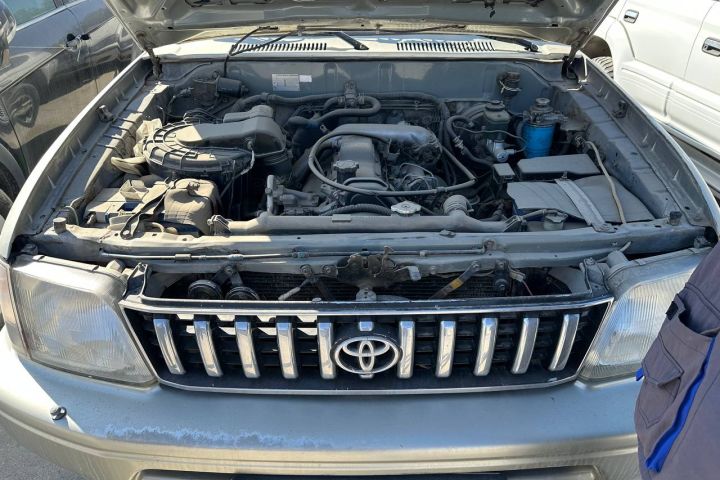 TOYOTA LAND GRUISER PRADO